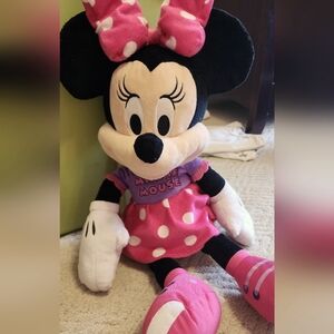 22" Minnie Mouse Plush